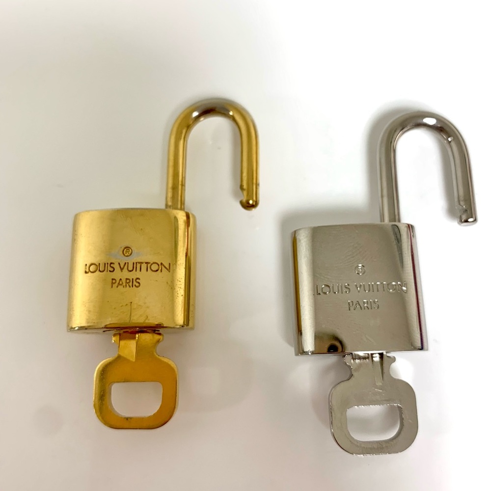 Louis Vuitton Authentic Lock - Picture 5 of 10